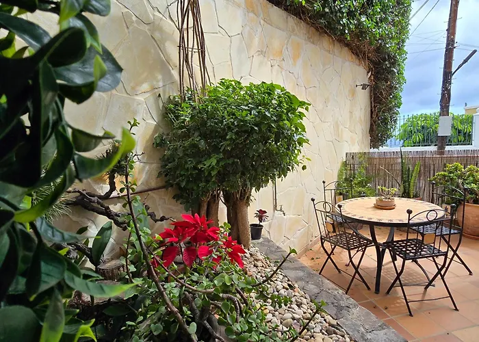 Home2book Comfort Buganvilla Stay, Cruz *